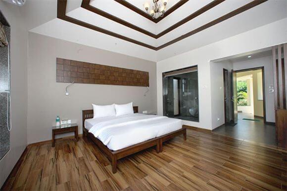 Resort Palmwoods Retreat Pune