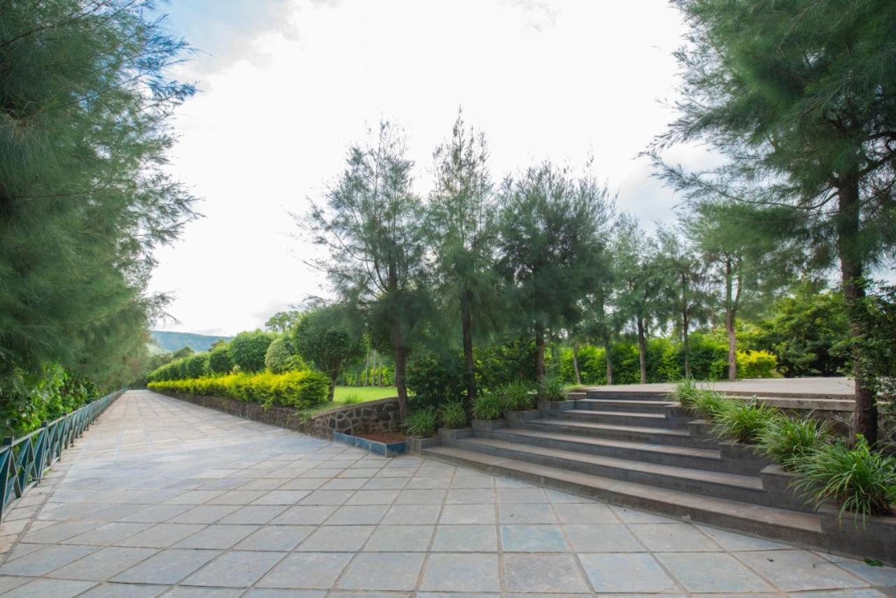Palmwoods Retreat *