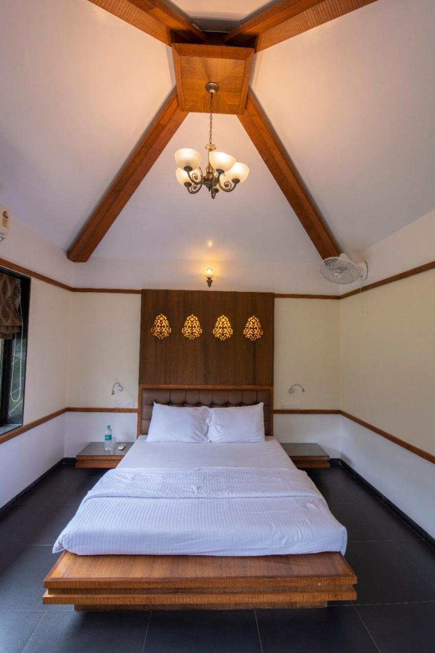 Palmwoods Retreat Resort Pune
